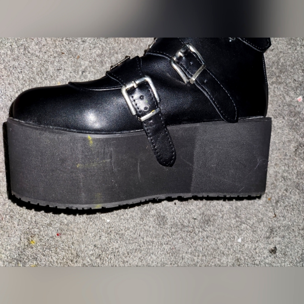 demonia platforms